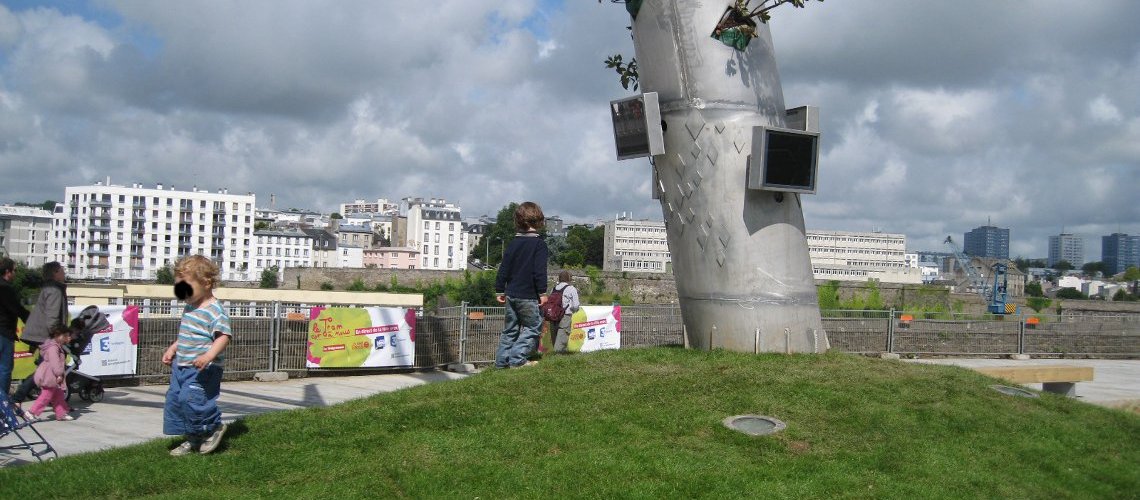 Arbol empático en Brest (Francia)